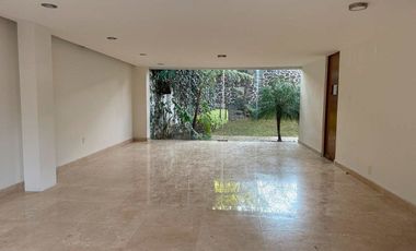 Excelente Casa Remodelada en Renta en el Pedregal Calle Cerrada Con Vigilancia