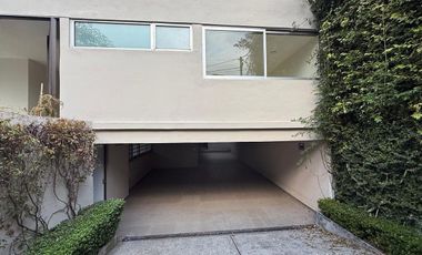 Excelente Casa Remodelada en Renta en el Pedregal Calle Cerrada Con Vigilancia