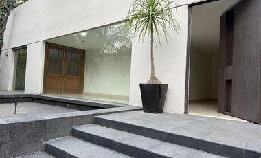 Excelente Casa Remodelada en Renta en el Pedregal Calle Cerrada Con Vigilancia