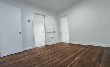 Arriendo excelente casa para uso comercial con amplio terreno 5D-2B Pedro Mira