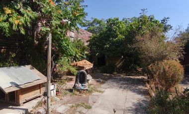 Arriendo excelente casa para uso comercial con amplio terreno 5D-2B Pedro Mira