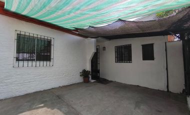 Arriendo excelente casa para uso comercial con amplio terreno 5D-2B Pedro Mira