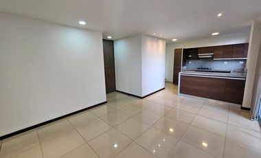 APARTAMENTO EN ARRIENDO UBICADO EN EL POBLADO SECTOR LOMA DE LOS BALSOS