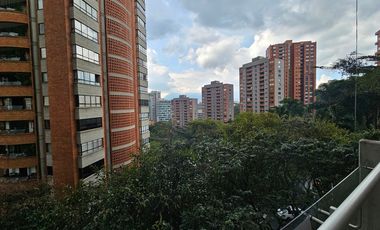 APARTAMENTO EN ARRIENDO UBICADO EN EL POBLADO SECTOR LOMA DE LOS BALSOS