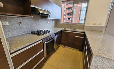 APARTAMENTO EN ARRIENDO UBICADO EN EL POBLADO SECTOR LOMA DE LOS BALSOS