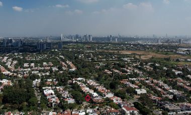 TERRENO  PARA GRANDES USOS EN SOLARES Y AVIACION