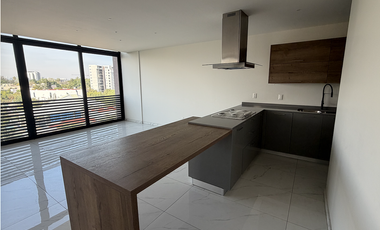 Departamento en Venta en Colomos Providencia en Torre Austra #402 (VR)