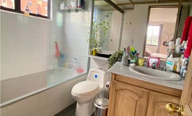 Vendo apto en buen estado cerca a Oviedo con todo a la mano