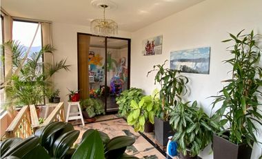 Vendo apto en buen estado cerca a Oviedo con todo a la mano