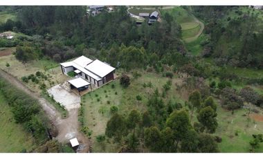 SE VENDE FINCA INDEPENDIENTE EN EL RETIRO VEREDA PORTENTO VA LA CEJA
