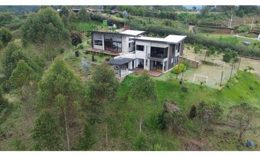 SE VENDE FINCA INDEPENDIENTE EN EL RETIRO VEREDA PORTENTO VA LA CEJA