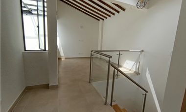 Arriendo casa nueva en unidad cerrada en La Ceja