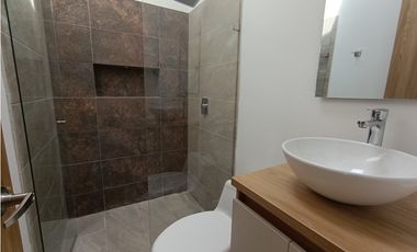 Arriendo casa nueva en unidad cerrada en La Ceja