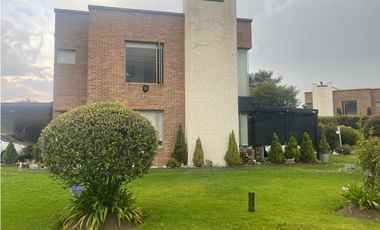 Arriendo espectacular Casa Conjunto Palo de Agua  en cota