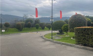 Arriendo espectacular Casa Conjunto Palo de Agua  en cota