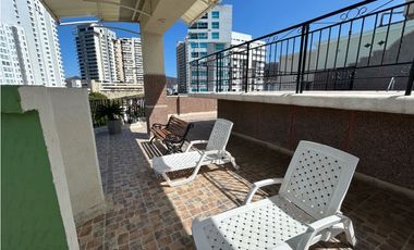 Se arrienda apartamento en Rodadero Sur, Santa Marta