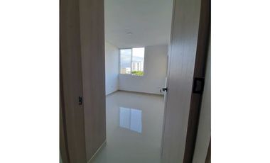 SE ARRIENDA APARTAMENTO UNIDAD INMOBILIARIA COMFACESAR