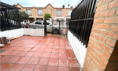 En arriendo casa en el Barrio Calatrava, Chía, Cundinamarca!!