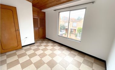 En arriendo casa en el Barrio Calatrava, Chía, Cundinamarca!!
