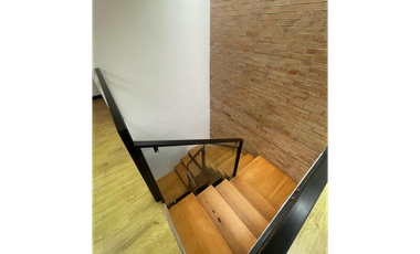 CASA EN VENTA SECTOR LOMA DEL ATRAVESADO - ENVIGADO