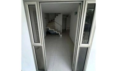 SE VENDE CASA DUPLEX EN LOS ALMENDROS SOLEDAD ATLNTICO