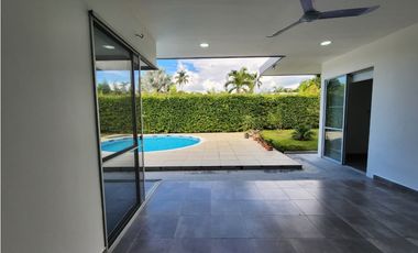 SE ALQUILA HERMOSA CASA SECTOR PUEBLITO CAFETERO PEREIRA