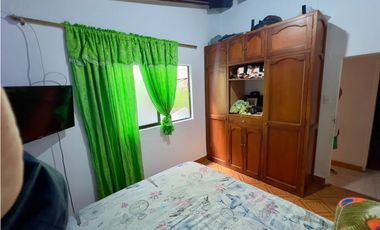 VENTA DE CASA EN GUAYABAL SECTOR SANTA FE RANGO 4 d