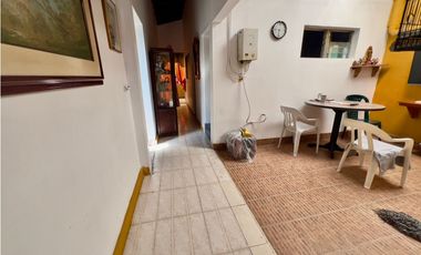 VENTA DE CASA EN GUAYABAL SECTOR SANTA FE RANGO 4 d