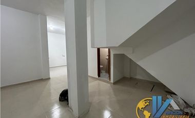 SE VENDE  EXCELENTE LOCAL EN QUINTAS DE SAN ISIDRO/GIRÓN