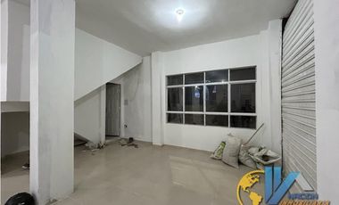 SE VENDE  EXCELENTE LOCAL EN QUINTAS DE SAN ISIDRO/GIRÓN
