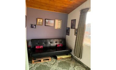 SE VENDE HERMOSA CASA EN LA URBANIZACIÓN VILLAMARA