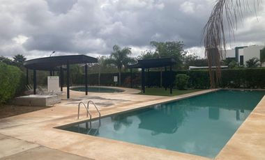 Venta Terreno Residencial Dentro De Privada YAXLUM, Yucatan