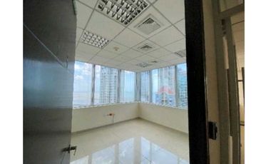 OFICINA EN PUNTA PACFICA  TORRES DE LAS AMÉRICAS 290M2 CON MOBILIARIO