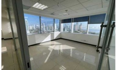 OFICINA EN PUNTA PACFICA  TORRES DE LAS AMÉRICAS 290M2 CON MOBILIARIO