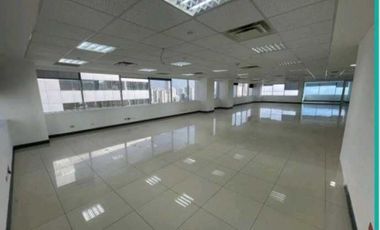 OFICINA EN PUNTA PACFICA  TORRES DE LAS AMÉRICAS 290M2 CON MOBILIARIO