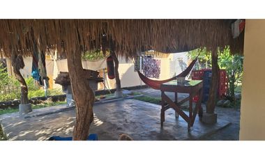 Vivienda a la Venta con local para tienda