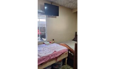 Vivienda a la Venta con local para tienda