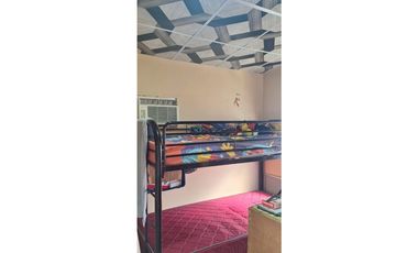 Vivienda a la Venta con local para tienda