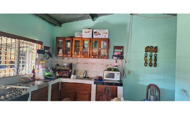 Vivienda a la Venta con local para tienda