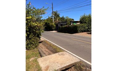 Vivienda a la Venta con local para tienda