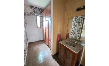 Chalet 3 amb. Azcuenaga al 600