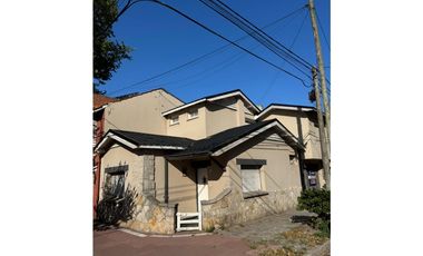 CHALET DE 4 AMBIENTES - BARRIO POMPEYA