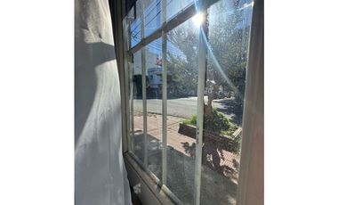 CHALET DE 4 AMBIENTES - BARRIO POMPEYA