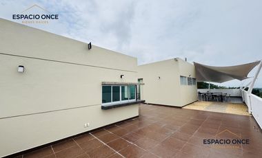 Edificio Comercial en Lomas de Cortes