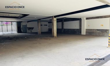 Edificio Comercial en Lomas de Cortes