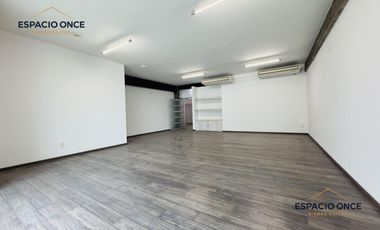 Edificio Comercial en Lomas de Cortes