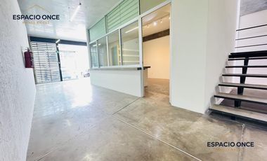 Edificio Comercial en Lomas de Cortes