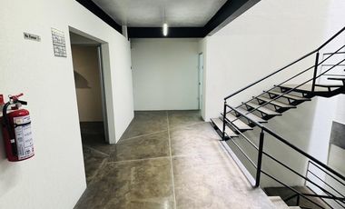 Edificio Comercial en Lomas de Cortes