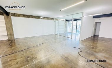 Edificio Comercial en Lomas de Cortes