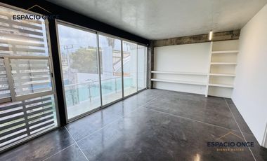 Edificio Comercial en Lomas de Cortes